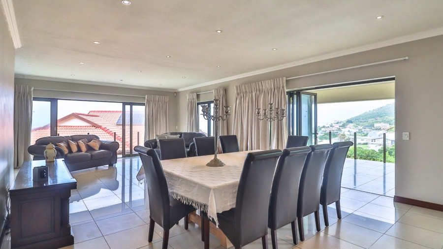 3 Bedroom Property for Sale in Glentana Western Cape